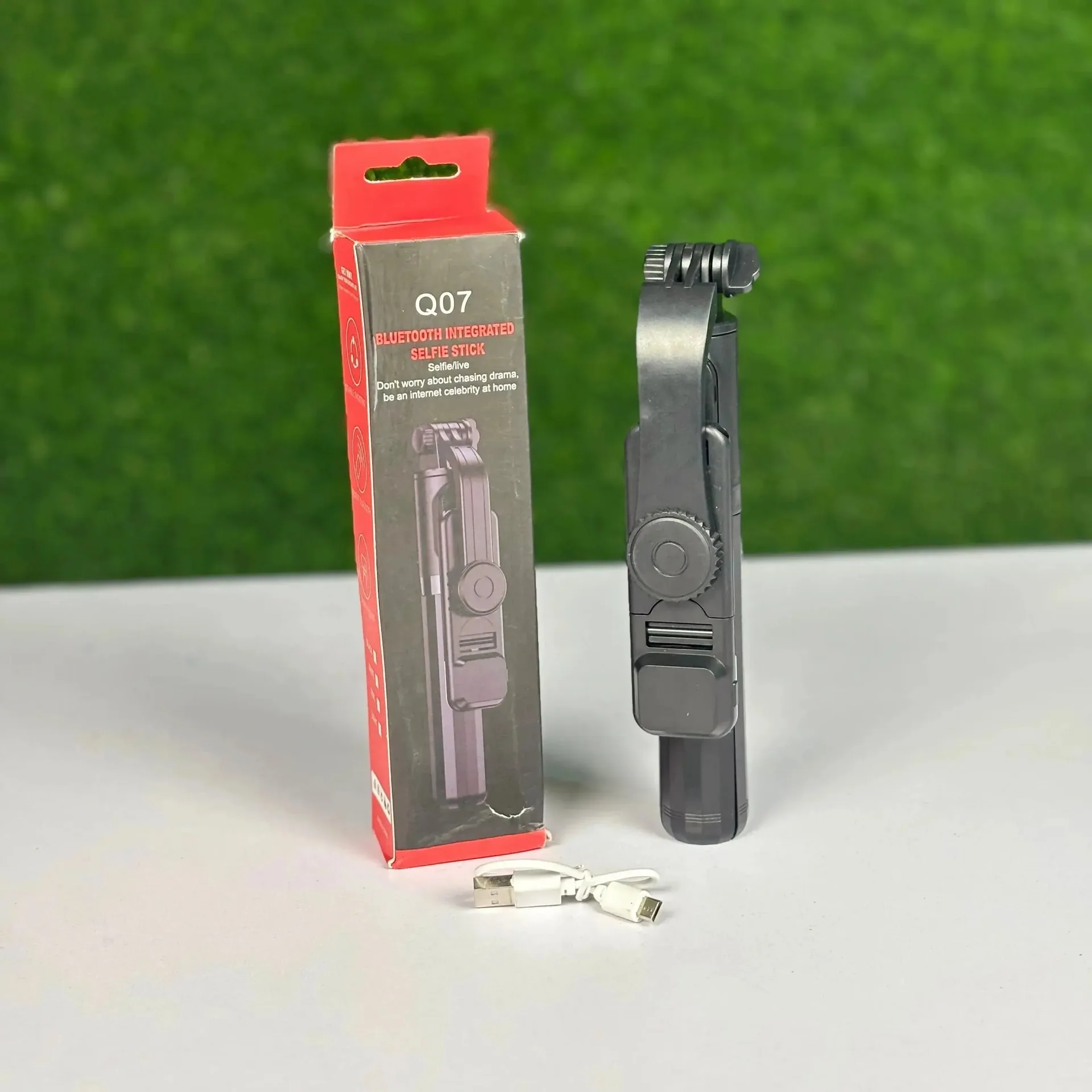 Q07 Bluetooth Integrated Sekfie Stick